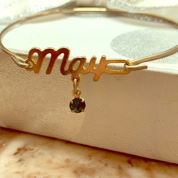 Jewelry - Vintage May bracelet with emerald colored stone